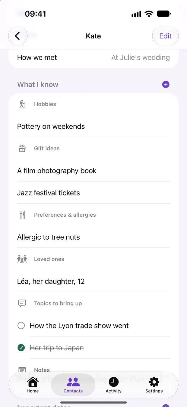KeepContact What I know section: hobbies, gift ideas, allergies, loved ones and topics to bring up
